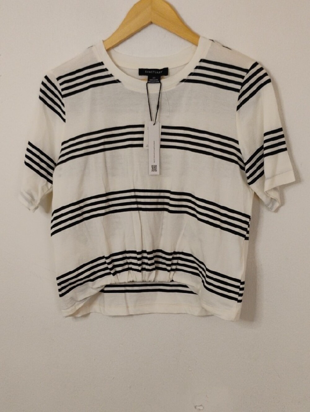 Sanctuary Cream and Black Striped Elastic-Hem Top XS - Picture 7 of 8
